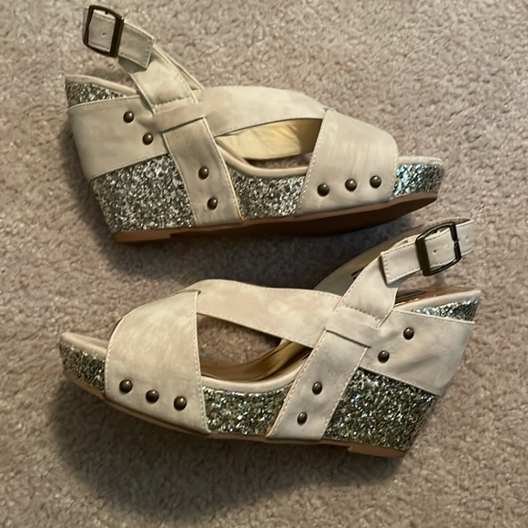 Cream suede, sparkly heels. Size 9. - Picture 2 of 9